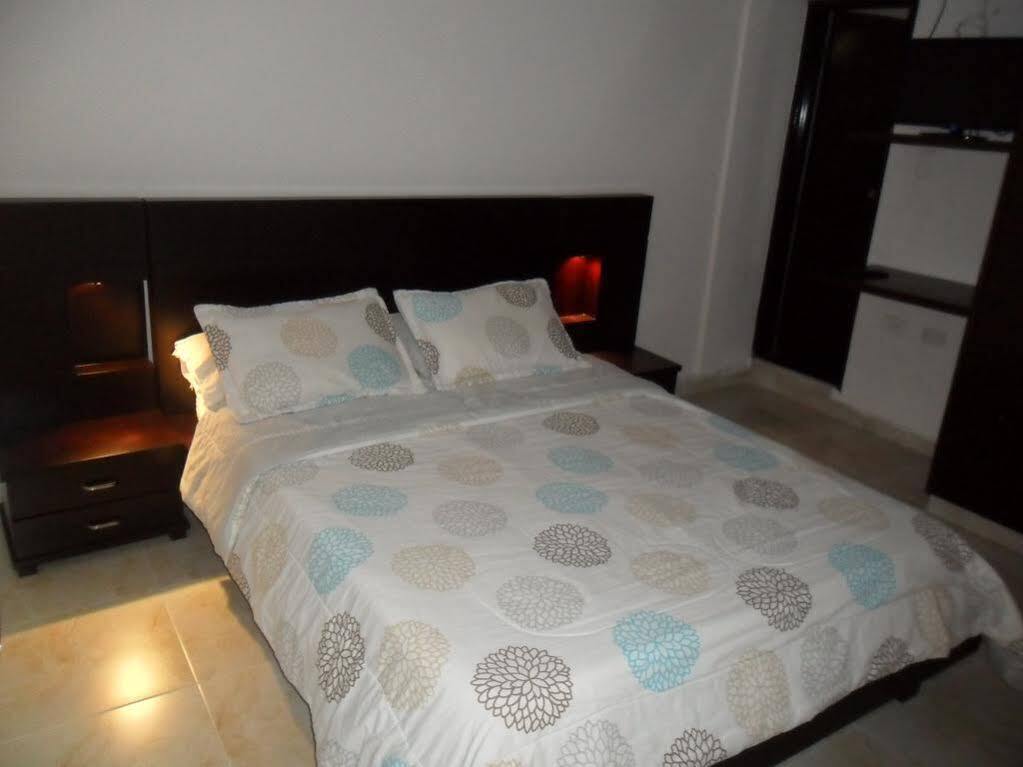 Hotel Riviera Plaza Bucaramanga Bagian luar foto